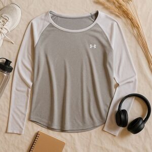 NWOT Under Armour Heat Gear Mock Neck Long Sleeved Shirt